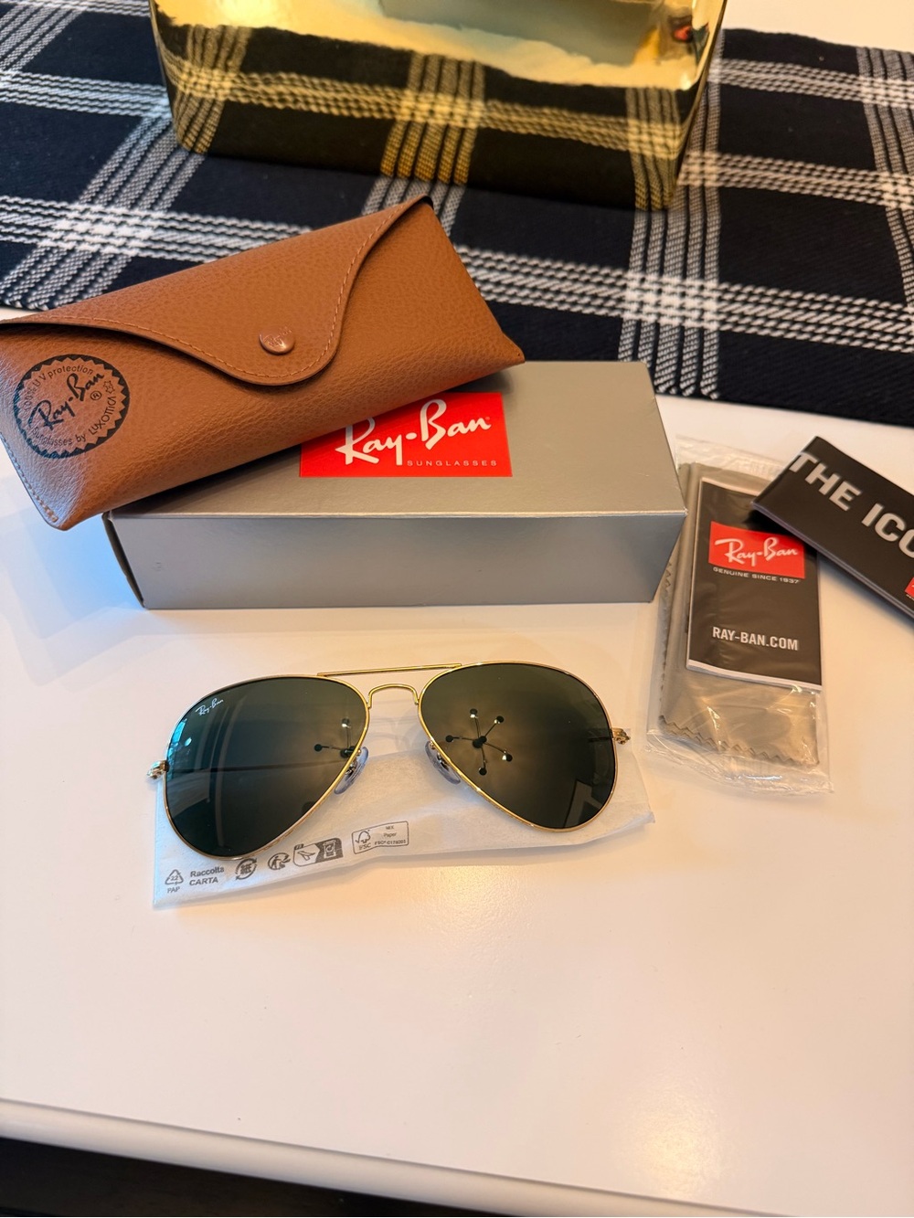 Ray-Ban Gold Frame Sunglasses with Green Lenses